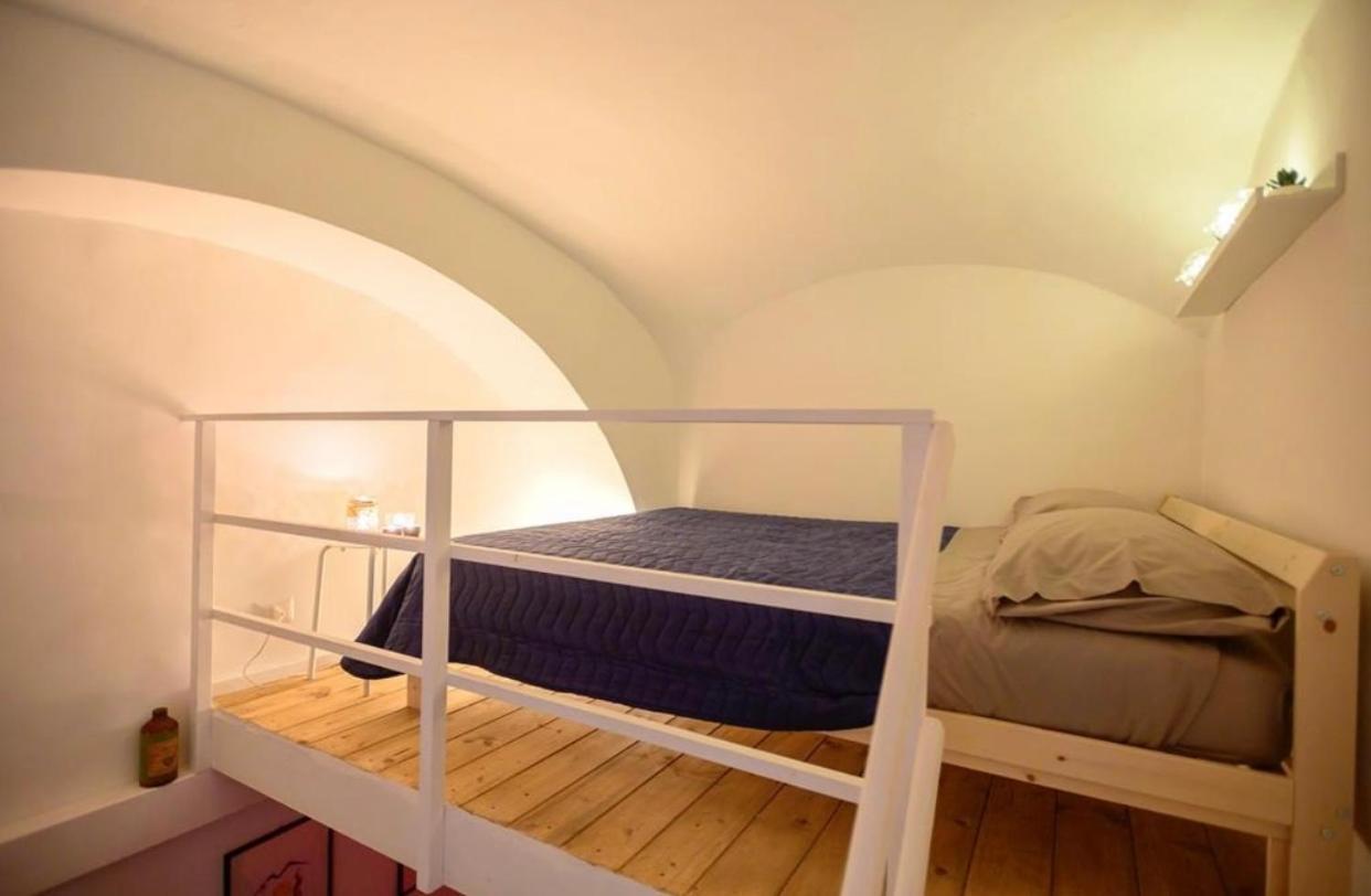 Central Guest House نابولي المظهر الخارجي الصورة